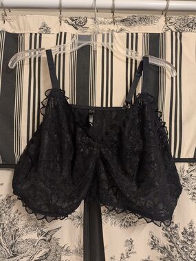 Torrid Black Lace Bralette with Floral Crochet Overlay-size 4